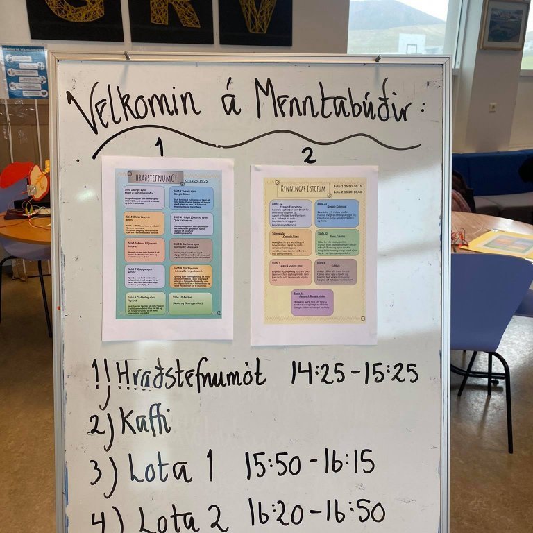 242076535_400587748407562_5840003652739452480_n