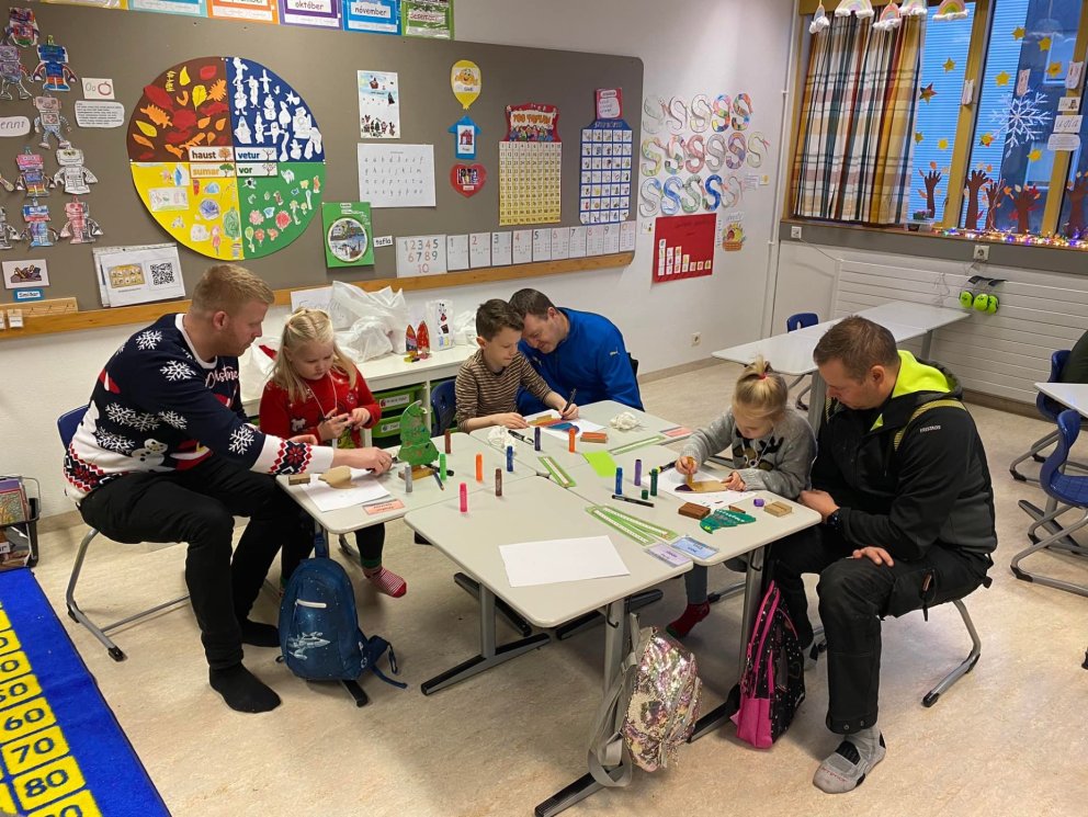 Föndurdagur í Hamarsskóla og smiðjudagar í Barnaskóla.